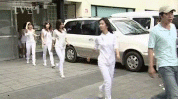 소녀시대고_뭐고_난_학원가야되.gif